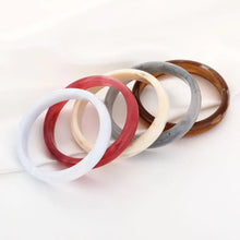 Afbeelding in Gallery-weergave laden, Acrylic Bangle - Verschillende kleuren
