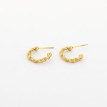 Afbeelding in Gallery-weergave laden, Gedraaide Hoops / Creolen - Verschillende Kleuren
