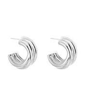 Afbeelding in Gallery-weergave laden, Twisted Hoop - Verschillende Kleuren
