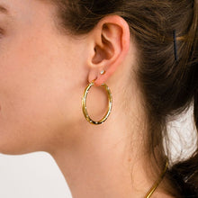 Load image into Gallery viewer, 40MM Hoops met Strass Zirkonia - Verschillende Kleuren
