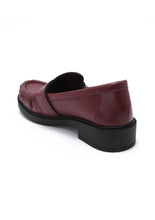 Load image into Gallery viewer, Mosh Loafers
