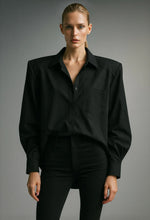 Load image into Gallery viewer, Suze Oversized Blouse
