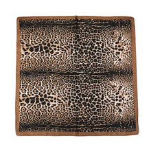 Load image into Gallery viewer, Zijdezachte Sjaaltje Leopard
