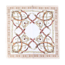 Afbeelding in Gallery-weergave laden, Zijdezachte sjaaltje vierkant - Verschillende Kleuren
