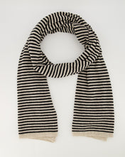 Load image into Gallery viewer, Cassy gestreepte Sjaal
