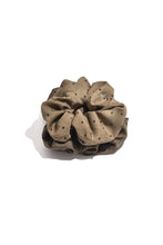 Afbeelding in Gallery-weergave laden, Scrunchies Polka Dots _ Verschillende kleuren
