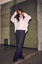 Load image into Gallery viewer, Haute Pure Cuff Tie Shirt
