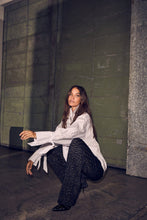 Load image into Gallery viewer, Haute Pure Cuff Tie Shirt
