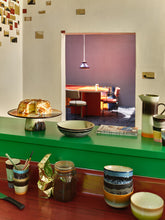 Load image into Gallery viewer, 70s ceramics: plateau, Retro wave
